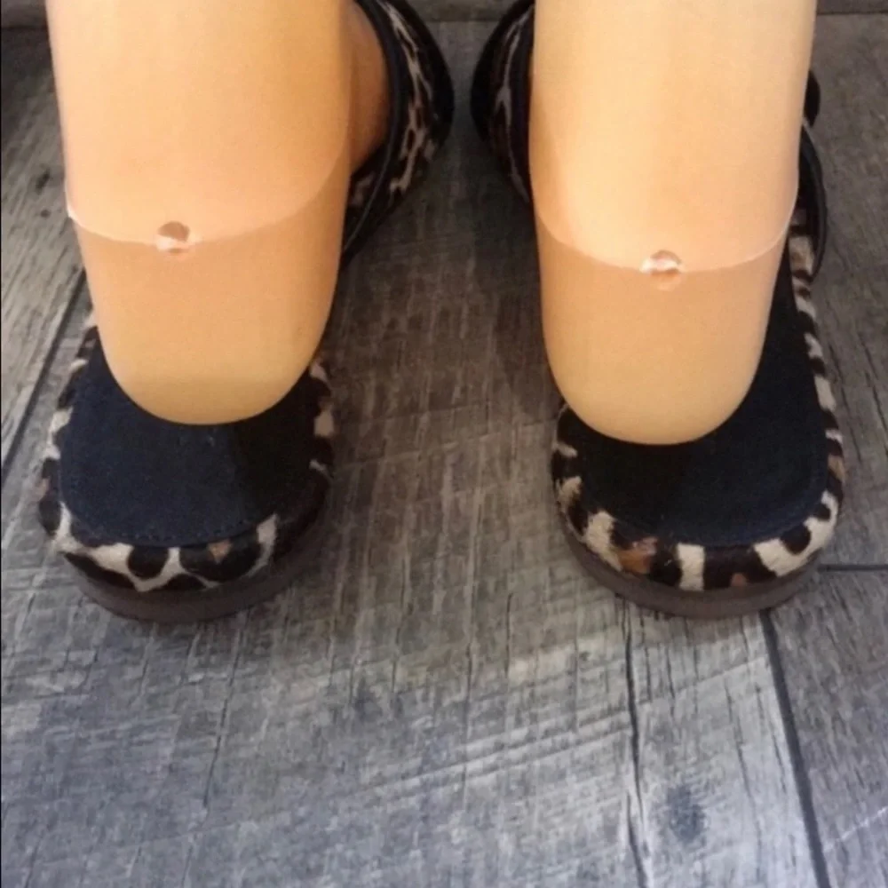 Authentic J. Crew designer leather print slide flats mules sandals sz 7.5